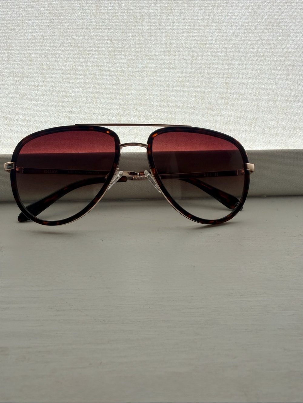 QUAY Aviator Sunglasses in Tortoise / Brown Fade Lens NEW - FULL SET